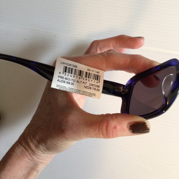 NEW! Le Specs rectangular Sunnies
